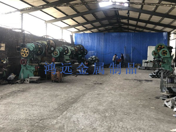 天然氣管道支架產(chǎn)品庫(kù)房